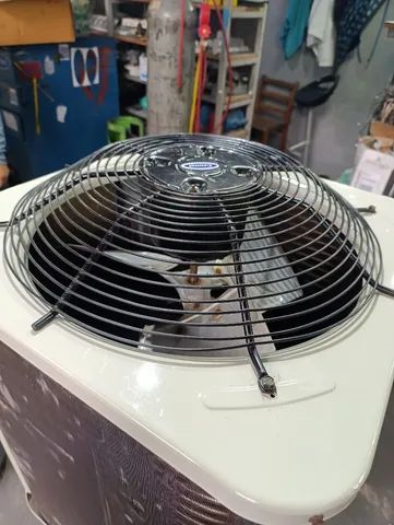 Condensadora Hitachi r410 60,k