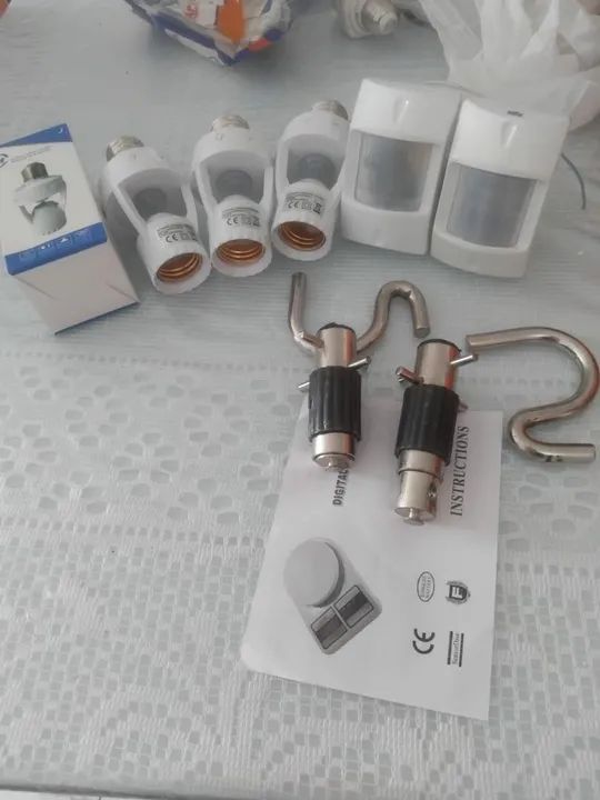 vende  se cinco sensores de presença 