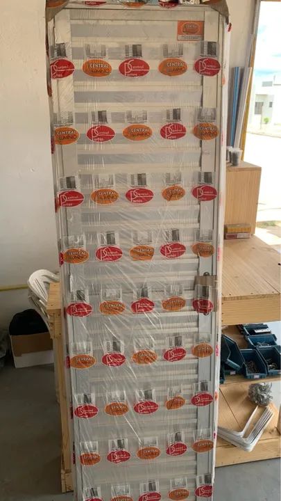 Vendo Portas de alumínio 