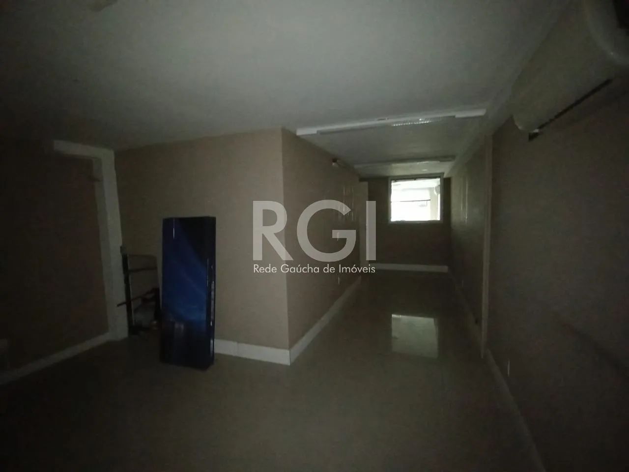 Loja comercial com 59,30m2 de área privativa no bairro Bom Fim, com mezanino, mobiliado fi - Foto 9