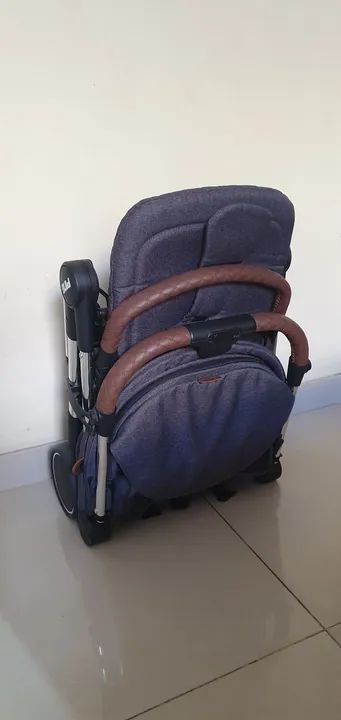 Carrinho de Bebê -  Prático e Confortável - Foto 5