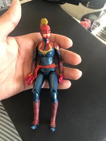 Boneco capitã marvel custom 