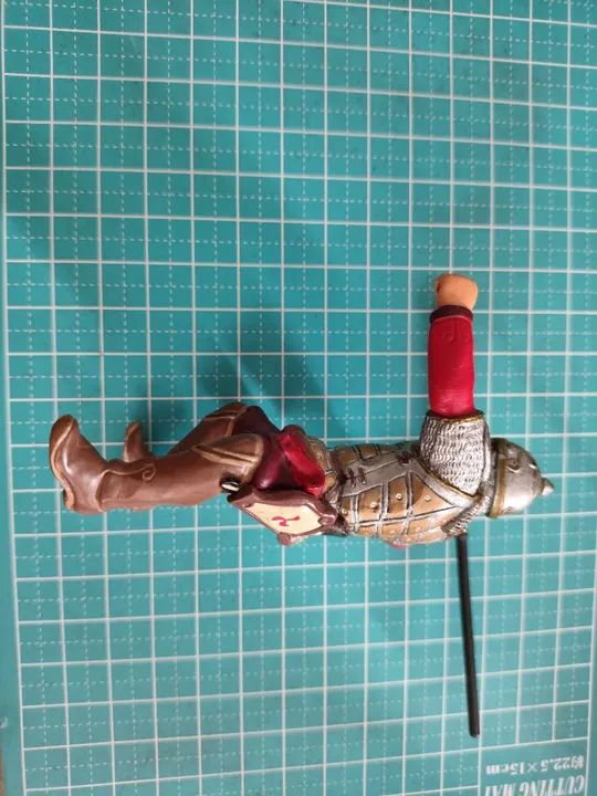 Boneco Guerreiro Medieval - Colecionavel - Foto 2