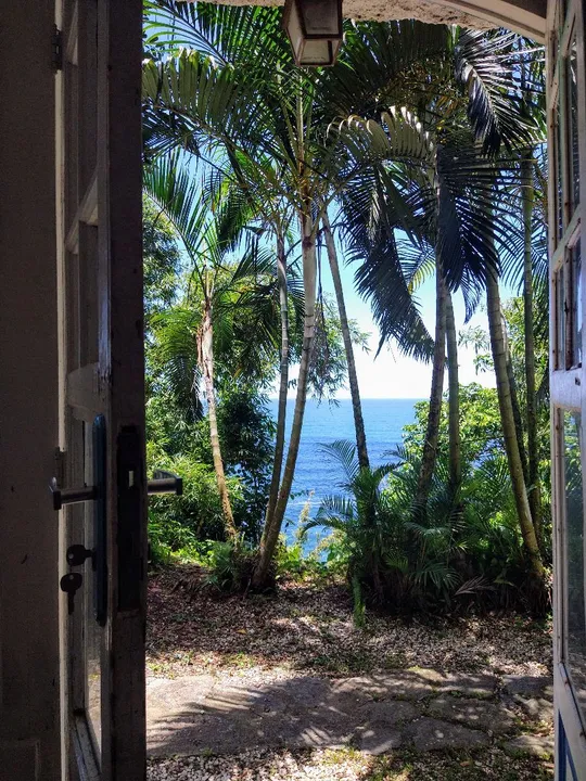 Studio de frente para o mar + escritório ou espaço comercial