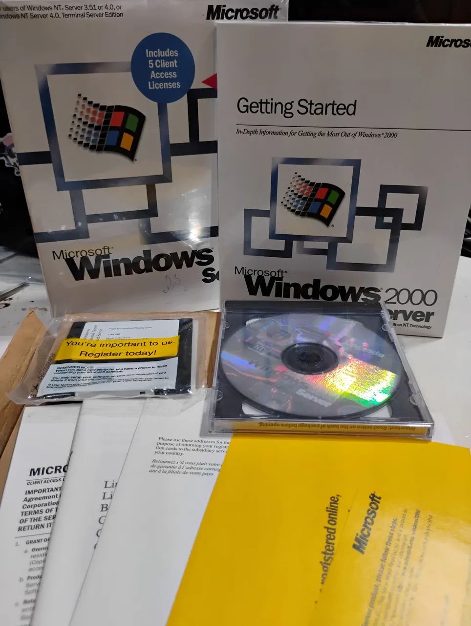 Windows 2000 Server, Caixa grande.64842043970947122