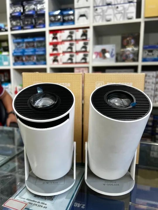 Projetor HY-300- Até 130 polegadas