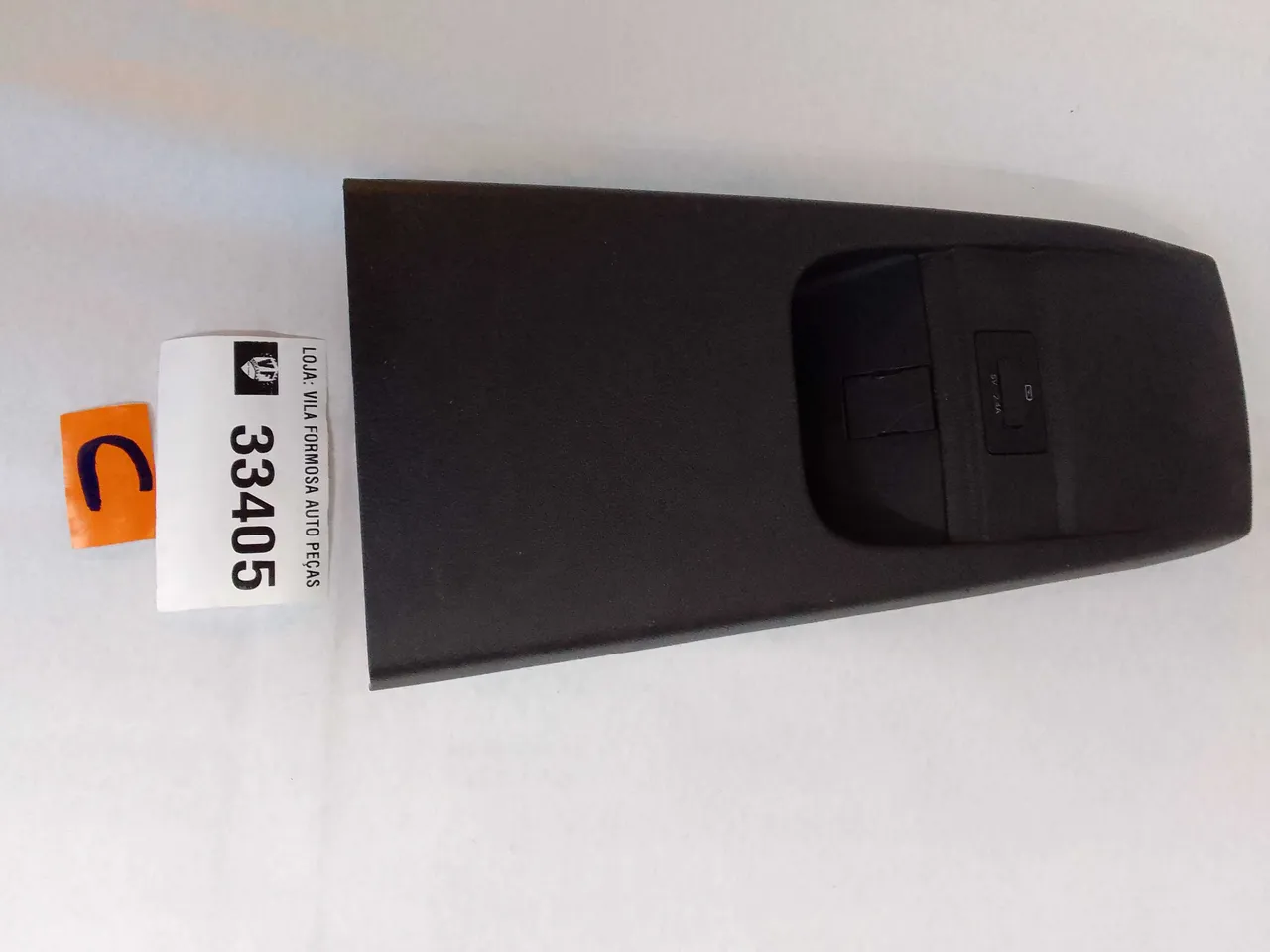 Acabamento Console Traseiro Com Usb Jac T40 1.6 2018/2019 