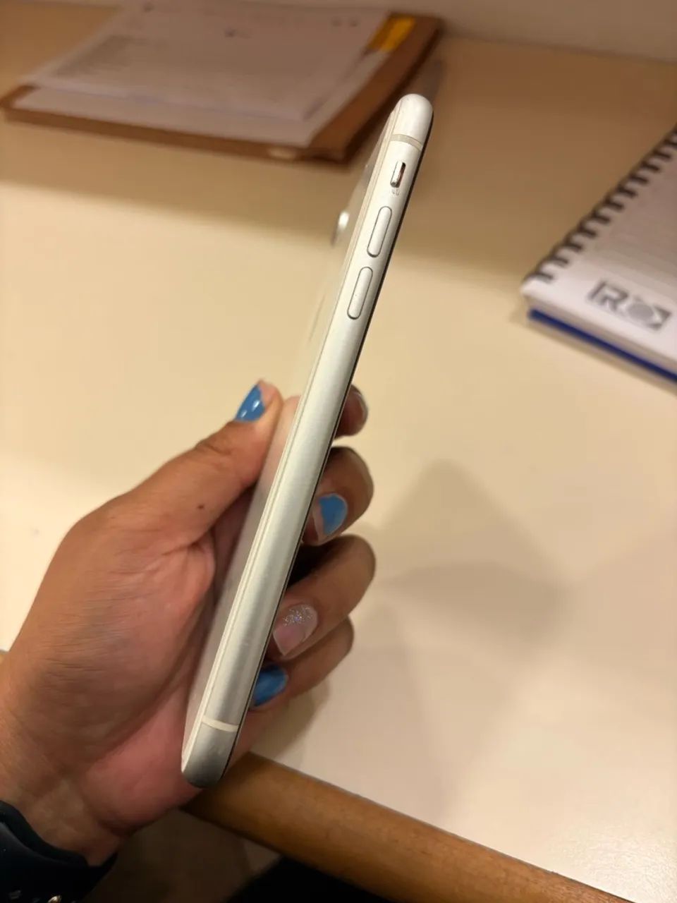 Vendo iPhone XR em perfeito estado  - Foto 2