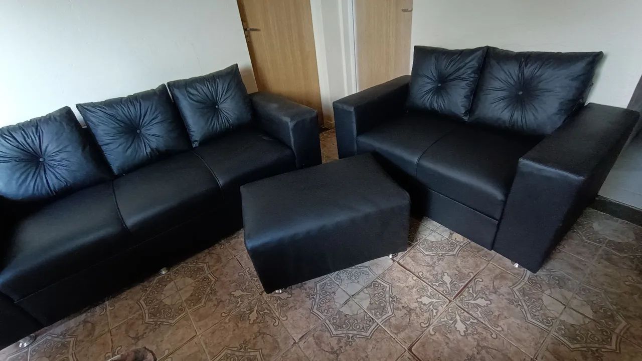 Conjunto de sofá no courino  - Foto 2