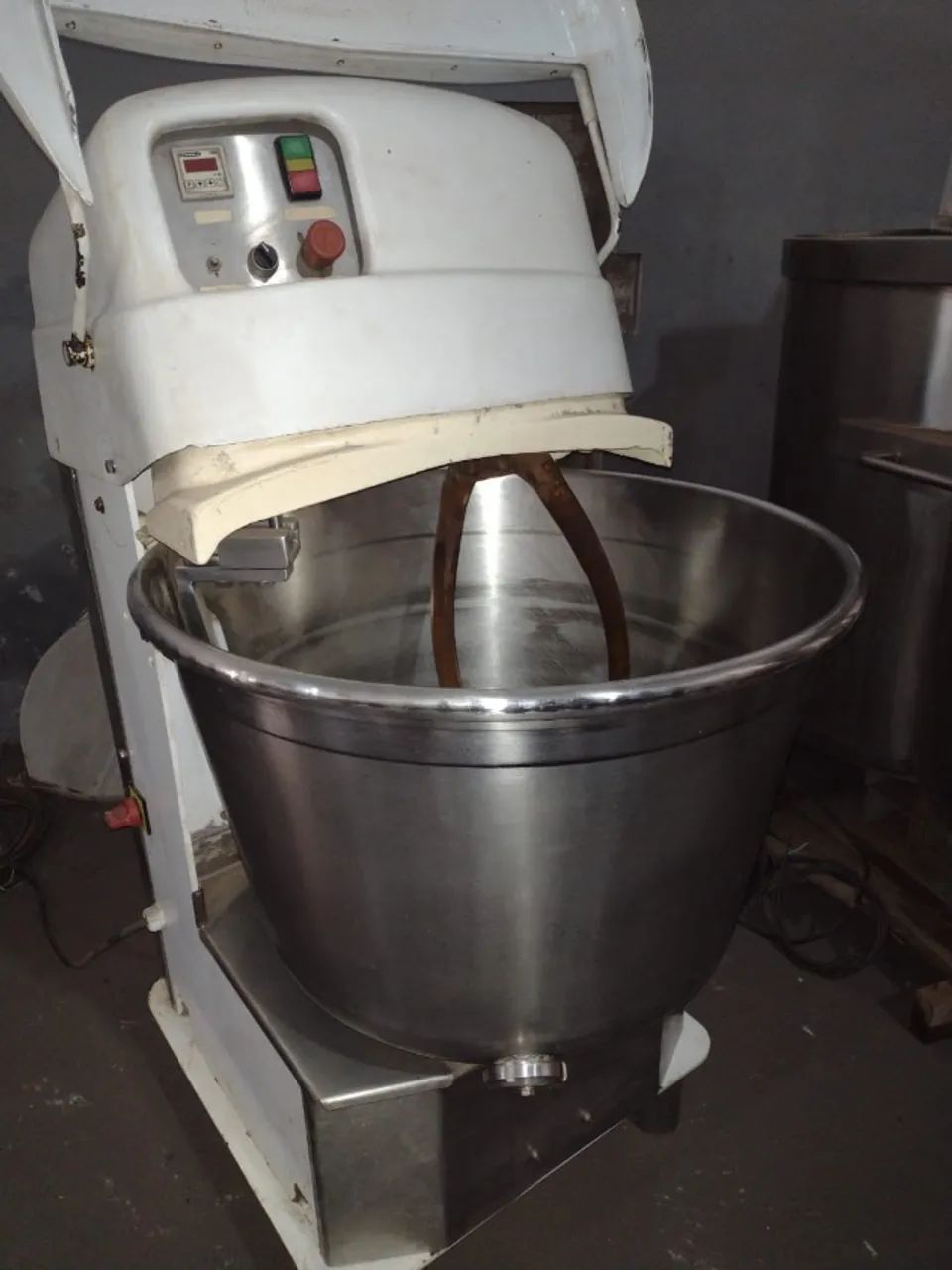 Masseira em aço inox industrial 80L 