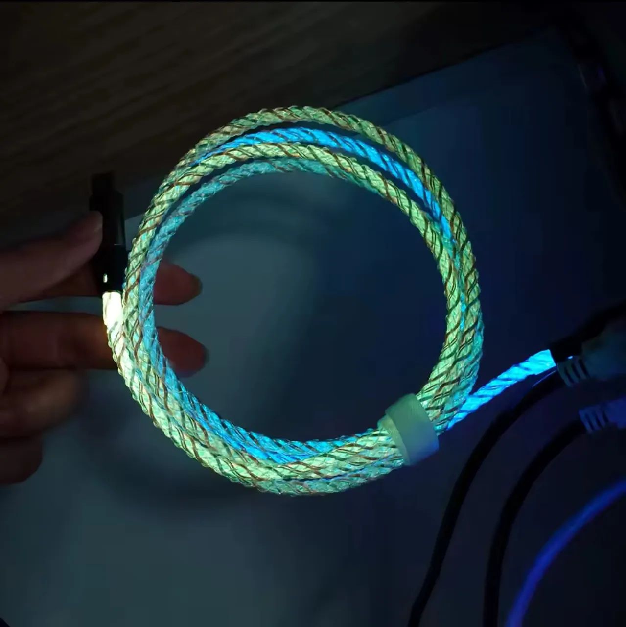 Cabo RGB Everglide USB-C para Teclado Mecânico e Magnético 1 M - Foto 3