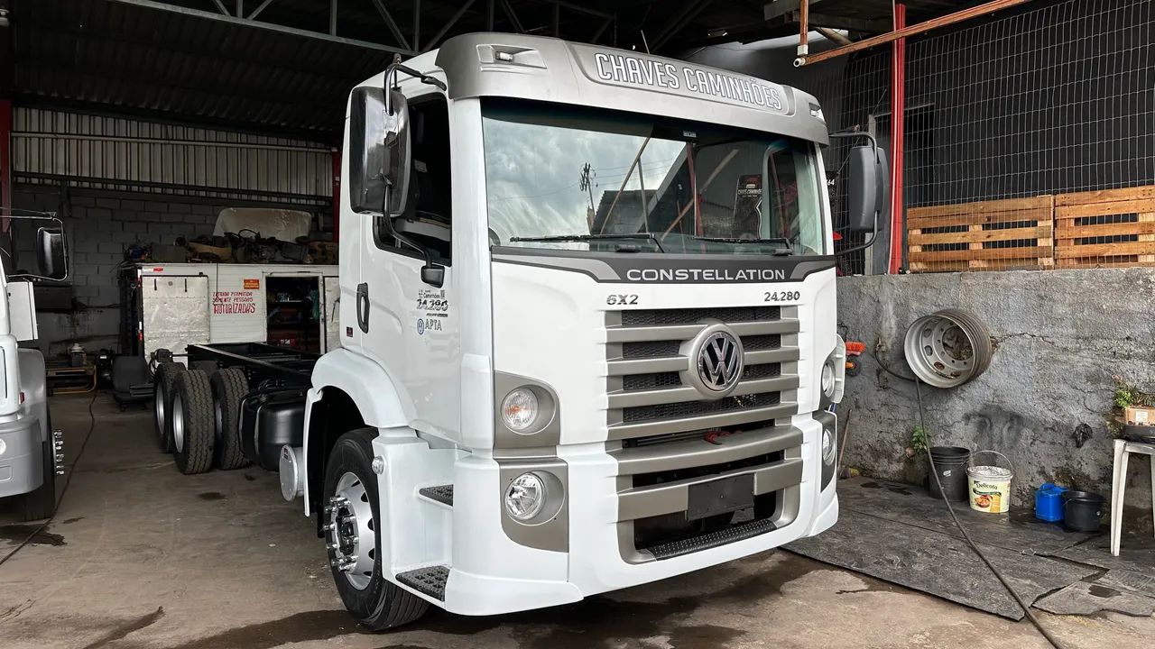 Caminhao 24-280 constelation 