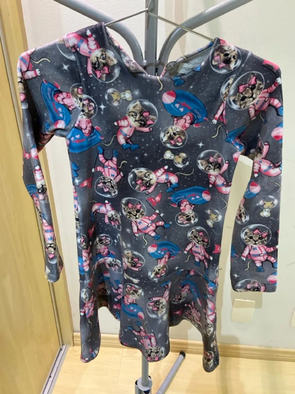 Vestido Infantil de veludo cotelê