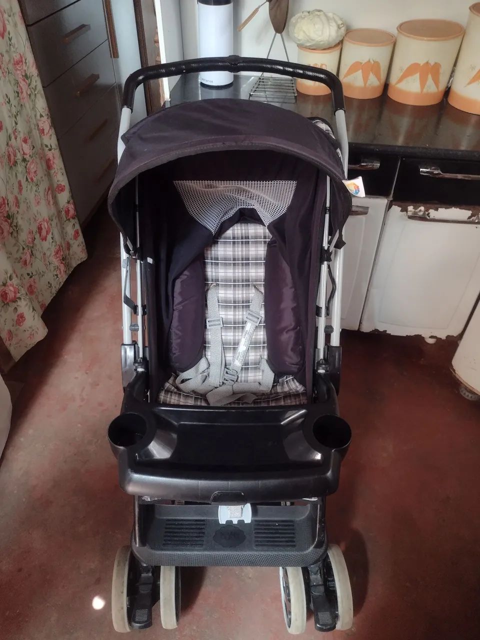 Carrinho de Bebê reversível- Ótimo estado!