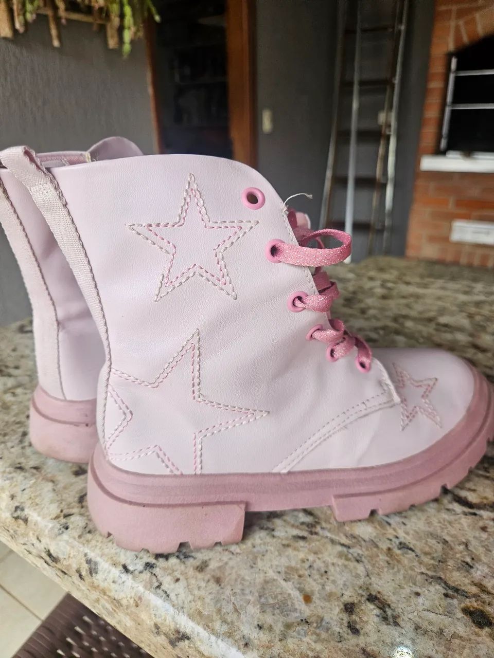 Bota infantil  - tamanho 31