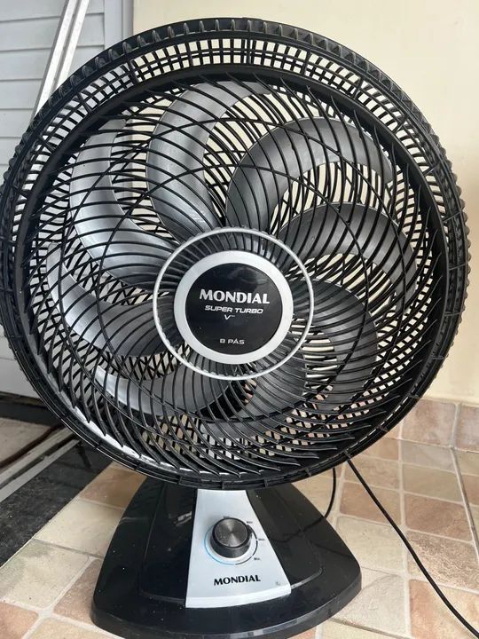 Ventilador de Mesa Mondial Super Turbo