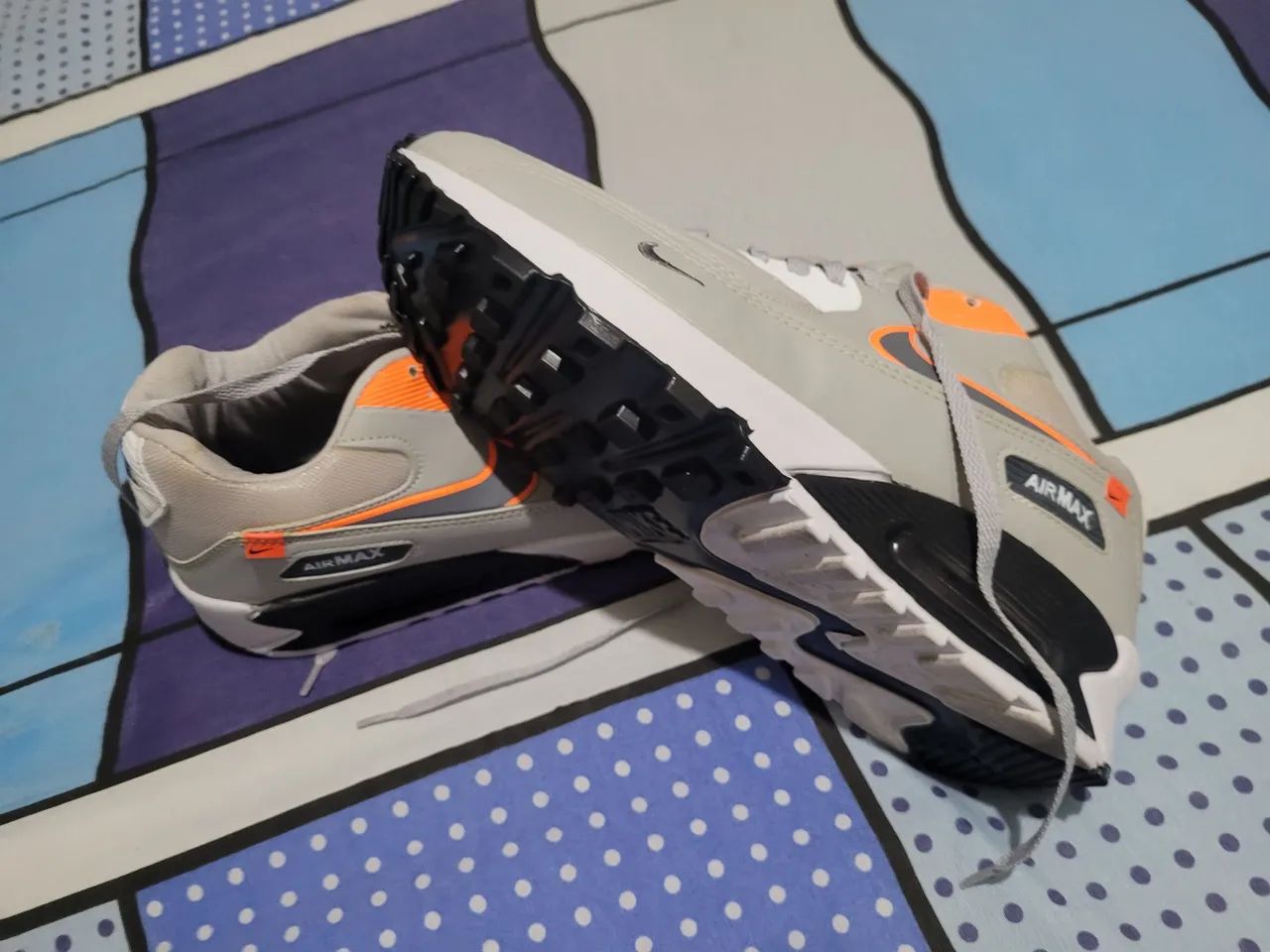 Tênis Nike Air Max - Cinza pouco usado - Foto 4
