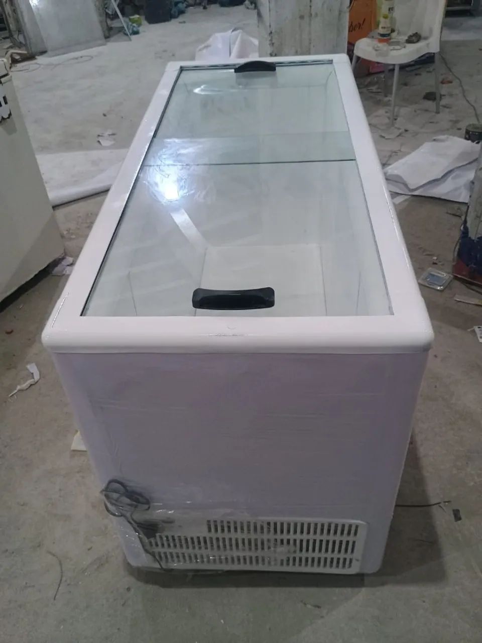 Freezer  de 1, 50 centímetros,  511 Litros. - Foto 2