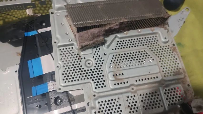Manutenção Preventiva e Troca da Pasta Térmica Ps4 Slim e Phat - Foto 4
