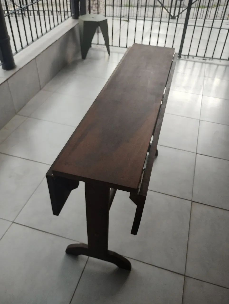 Mesa de madeira Peroba