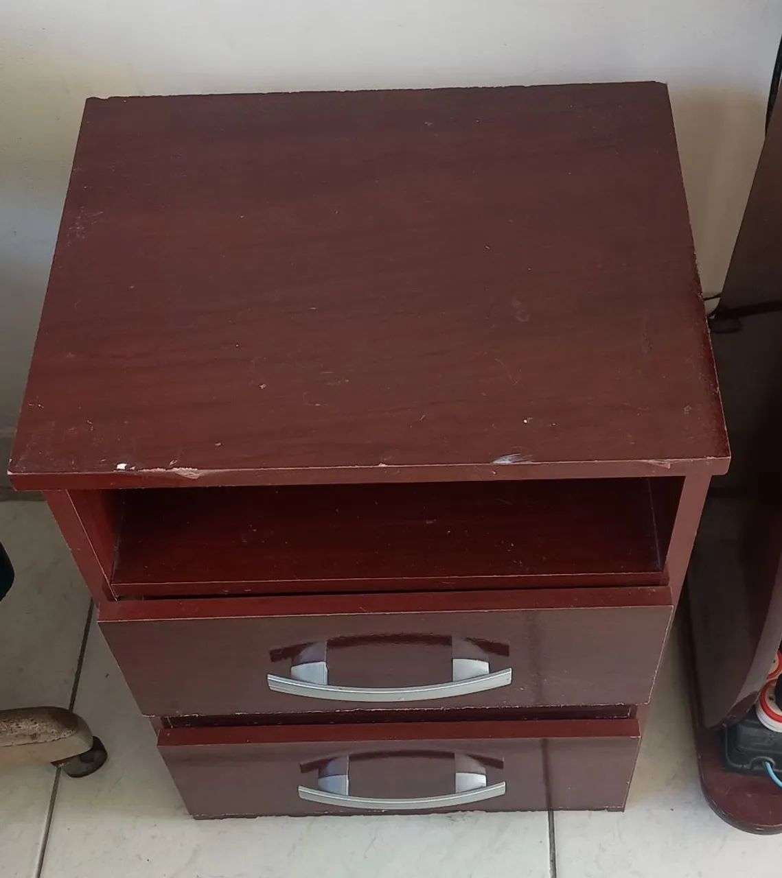 Nightstand / Chest of Drawers with 2 Drawers and Shelf USED64573992107906121