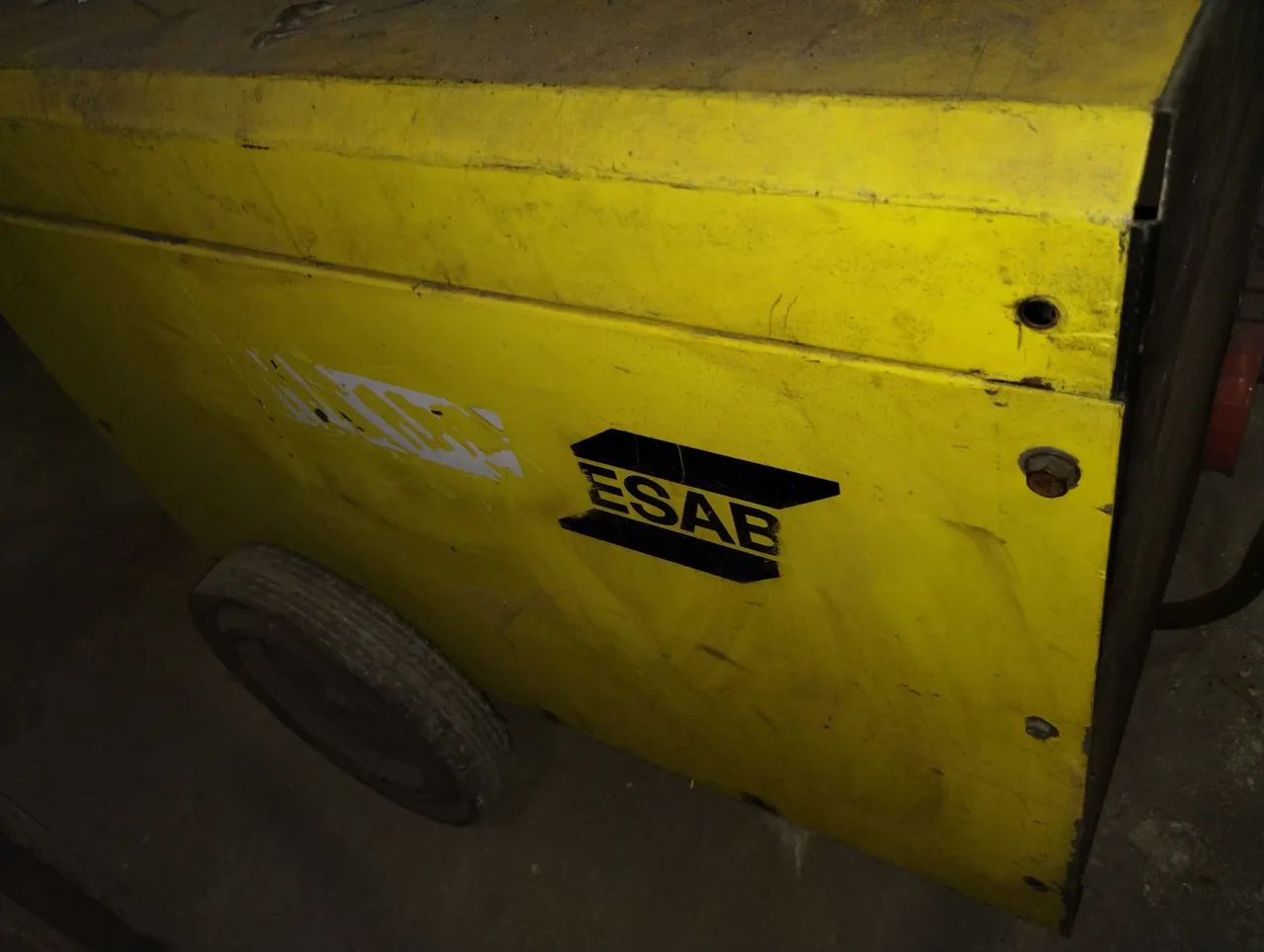 Máquina de solda Esab 400 amperes 