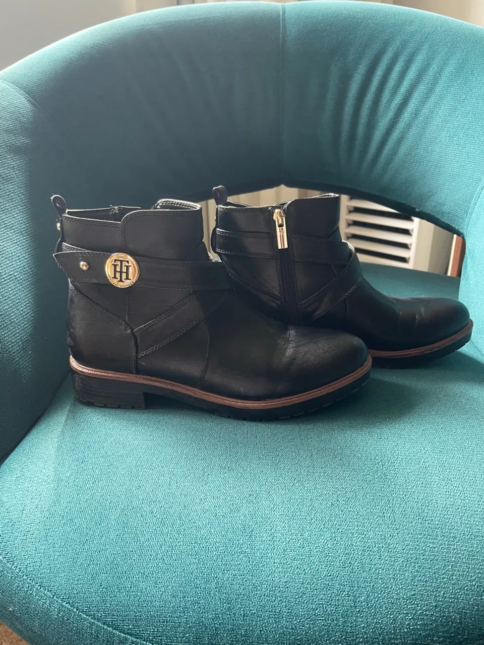 Bota feminina Tommy Hilfiger