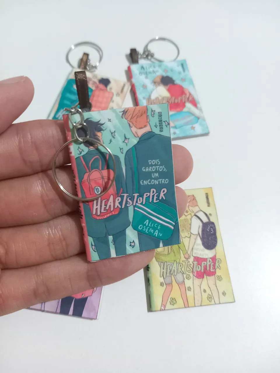 5 chaveiros Heartstopper TUDO por 5,00 [leia o anúncio]<br>