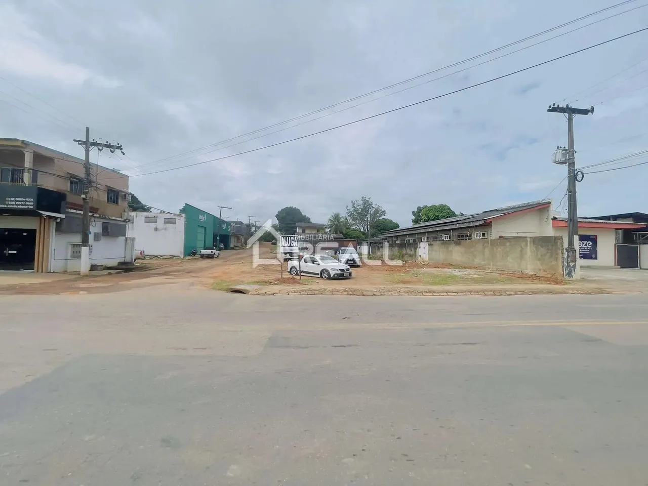 ALUGA-SE: Terreno bem localizado na Rua MINAS GERAIS