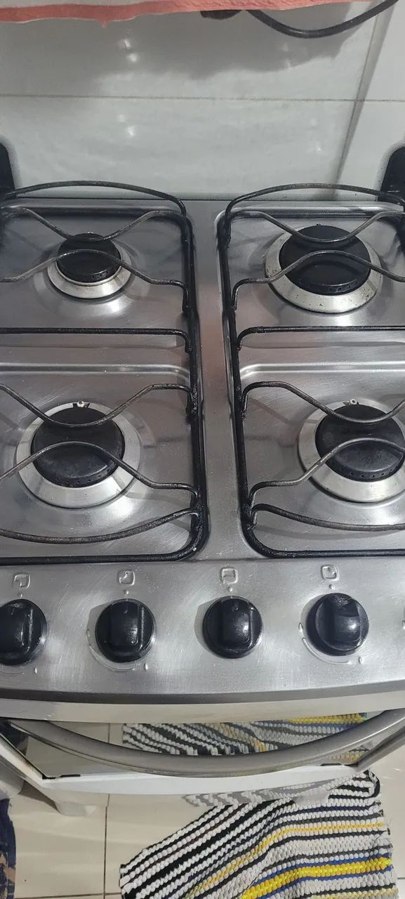 Fogão 4 bocas - usado em boas condições