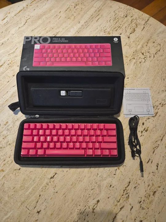 Teclado 60% Logitech Pro X 60 LightSpeed