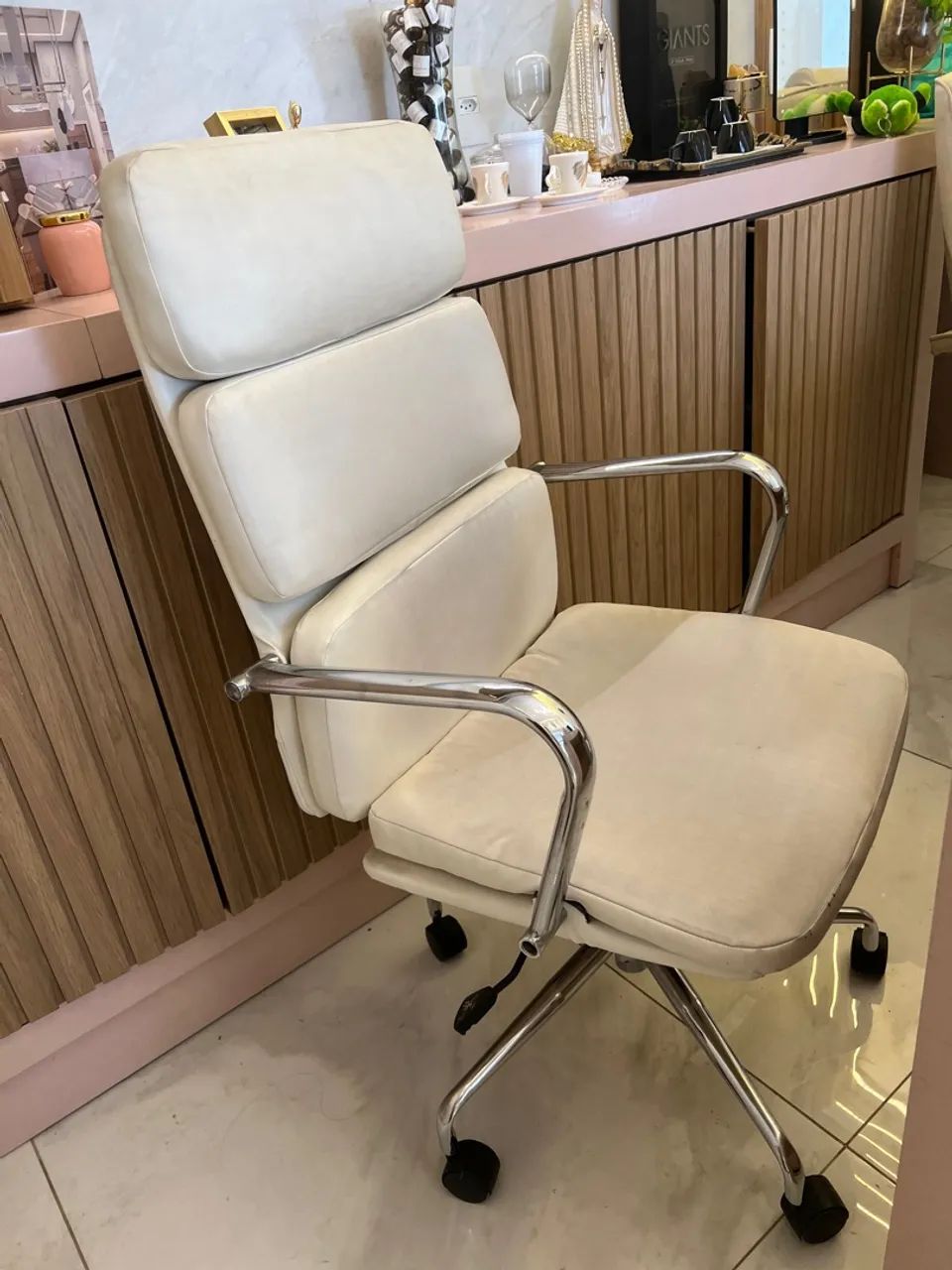 Cadeira de Escritório Executiva em Couro