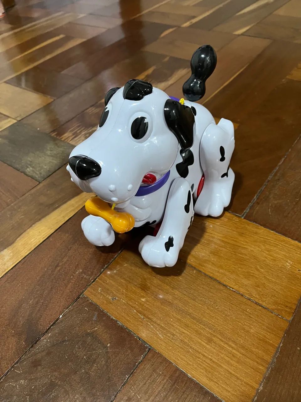 Brinquedo  cachorrinho  late e corre  com pilhas  - Foto 3