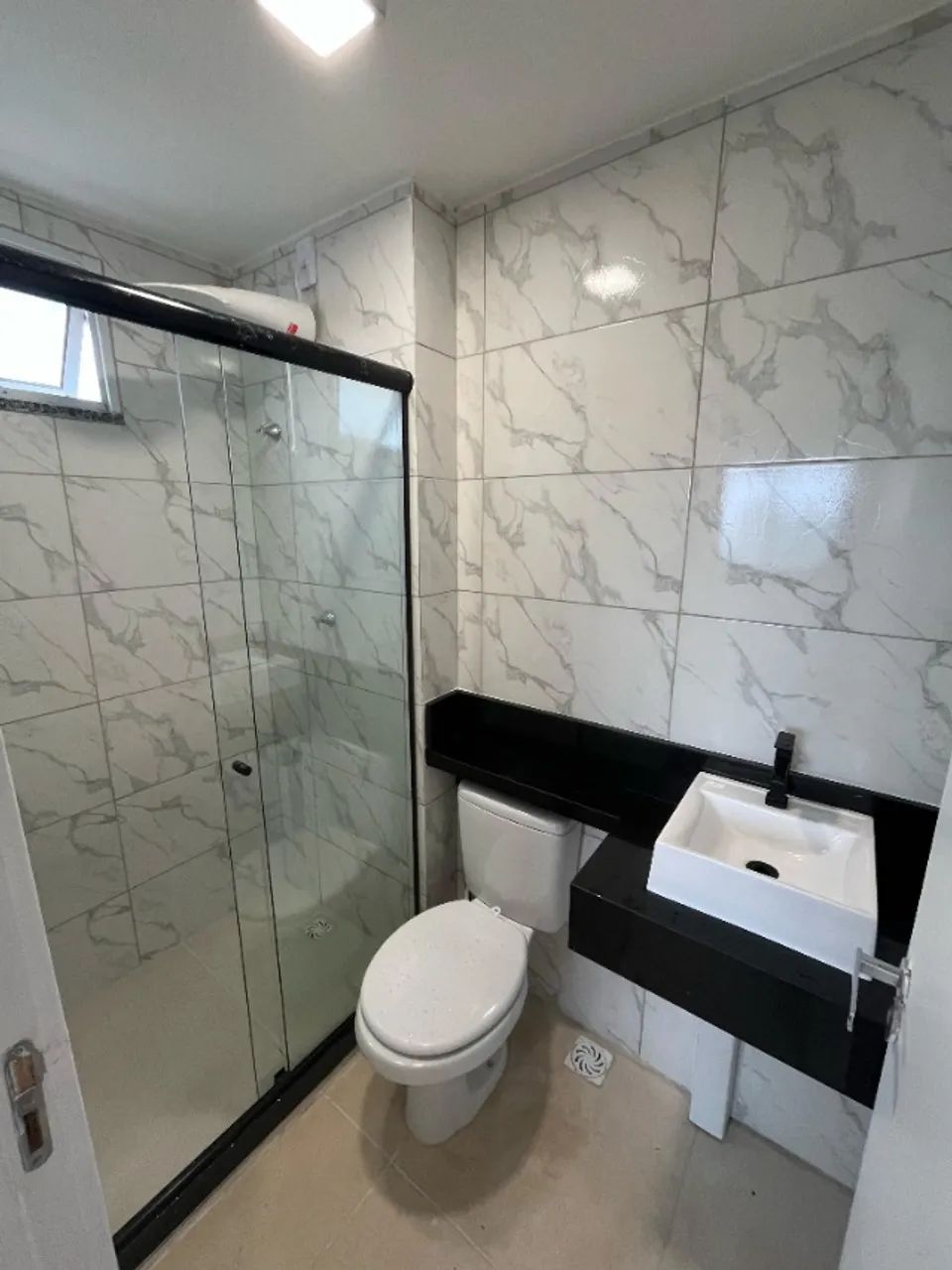 Apartamento 2/4, 1 Suíte - Recreio Ipitanga - 8º piso - Garagem coberta - Cond. Completo - Foto 4