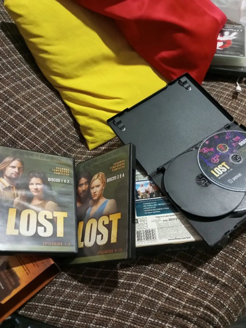 2 DVDs Box ""LOST""  1" e 2" temporada - Foto 3