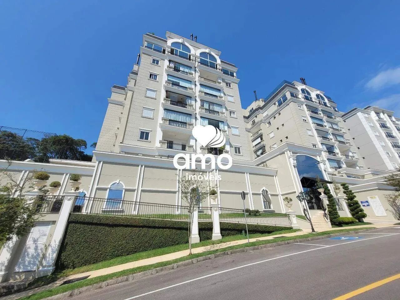 Apartamento para alugar no bairro Souza Cruz em Brusque.