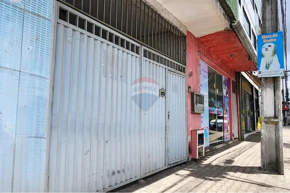 Casa e ponto comercial à venda na Avenida Padre Anchieta