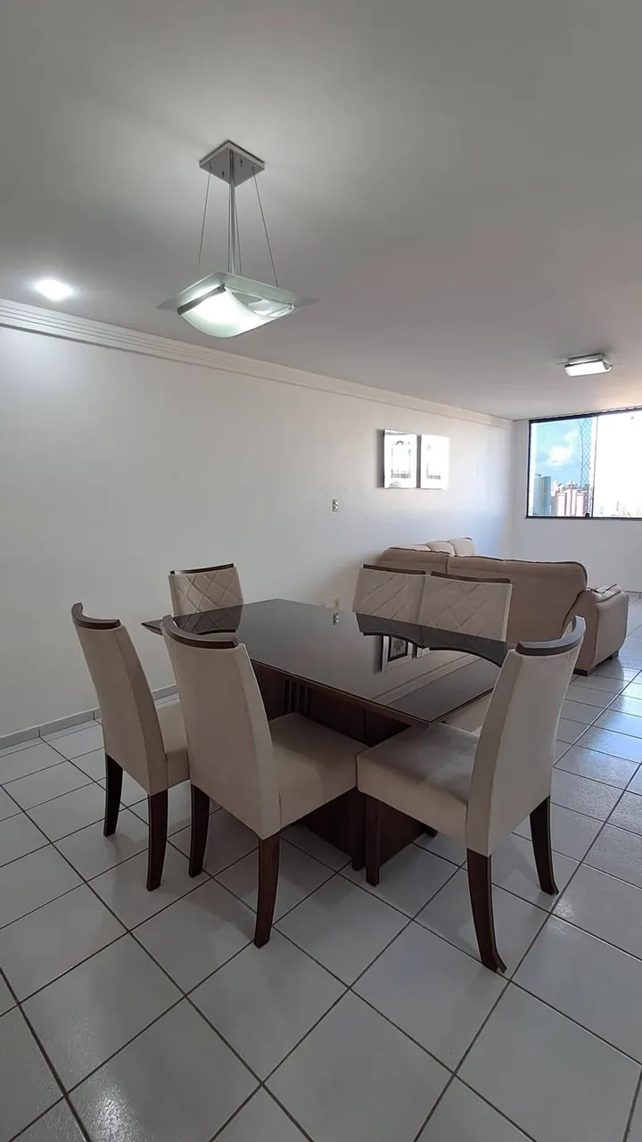 Amplo apartamento com 117m² com 03 quartos sendo 01 suíte e DCE localizado no bairro de Ta