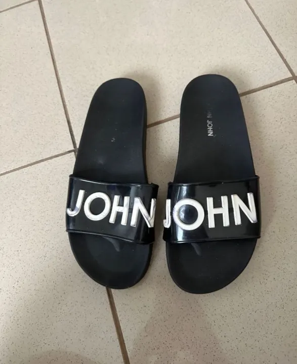 2 chinelos flat John john