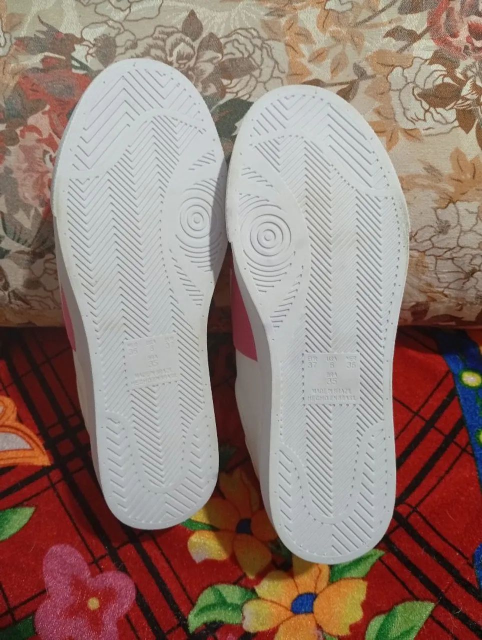 Tênis labellMafia branco com detalhes rosa. - Foto 2