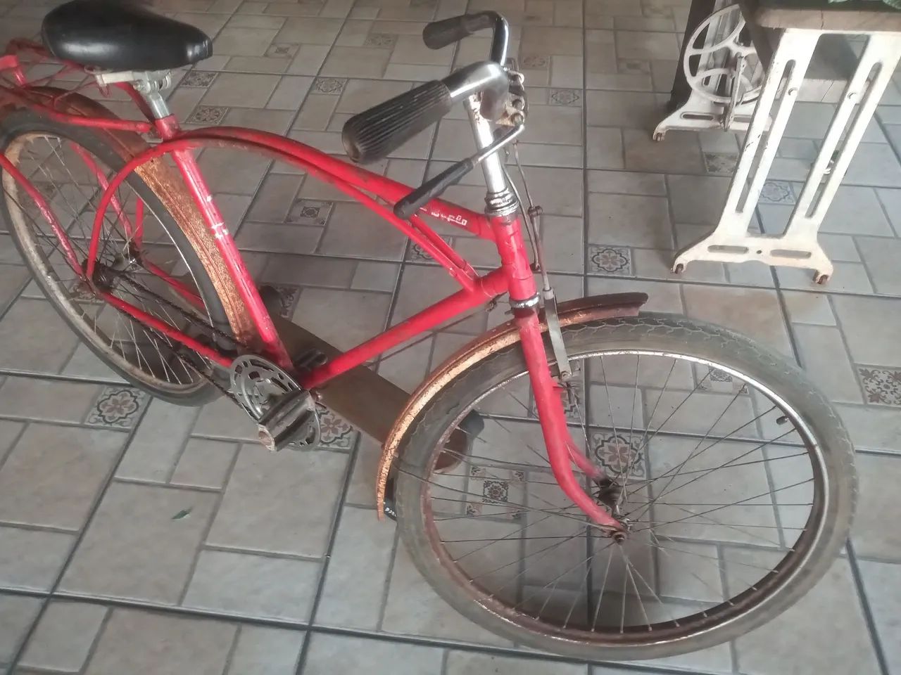 Bicicleta Caloi aro 26 arco duplo  - Foto 4