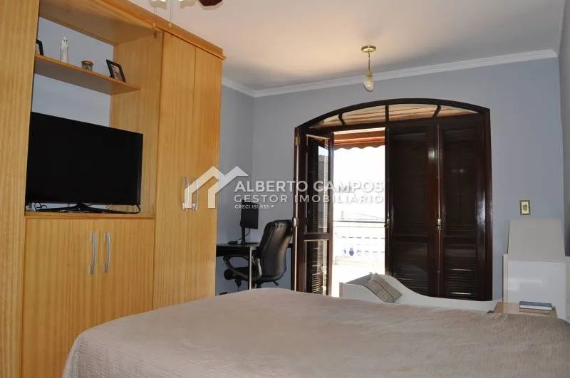 Sobrado impecável fino acabamento, localização privilegiada, próximo de vias de acesso e c - Foto 2