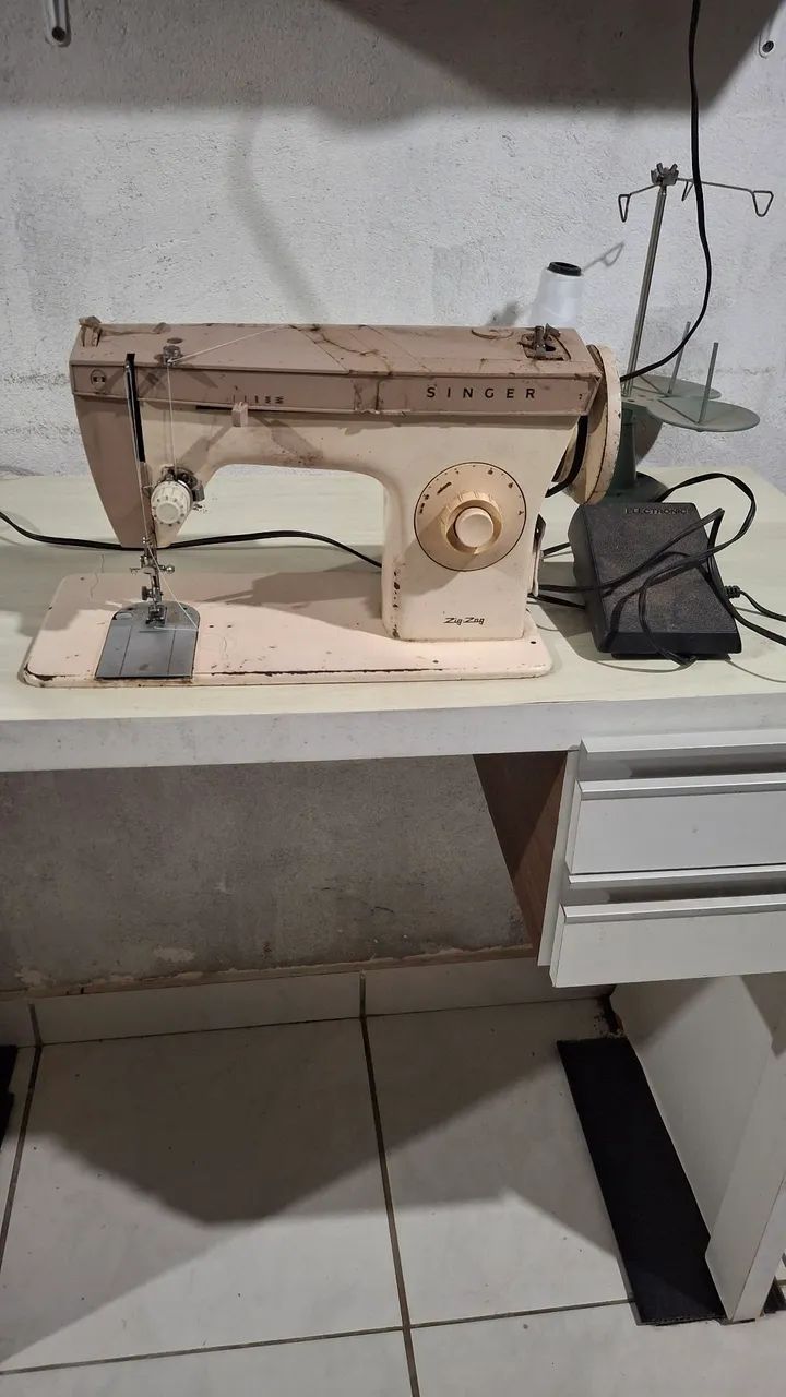 máquina de costura 64298758573186120