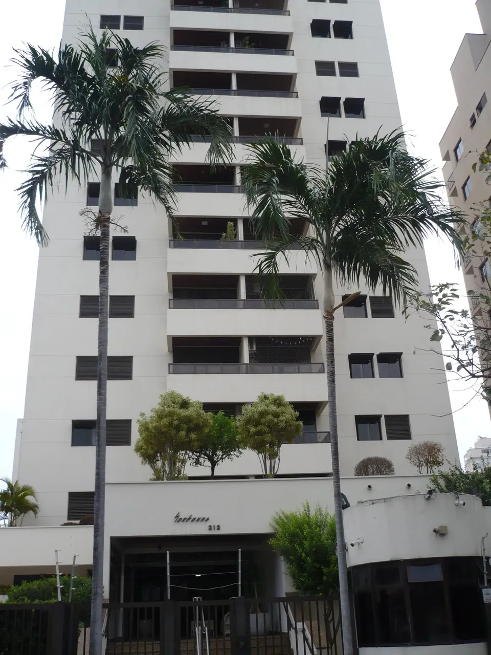 Cambuí Ótimo Apartamento com 175m2 3 dormitórios em Campinas