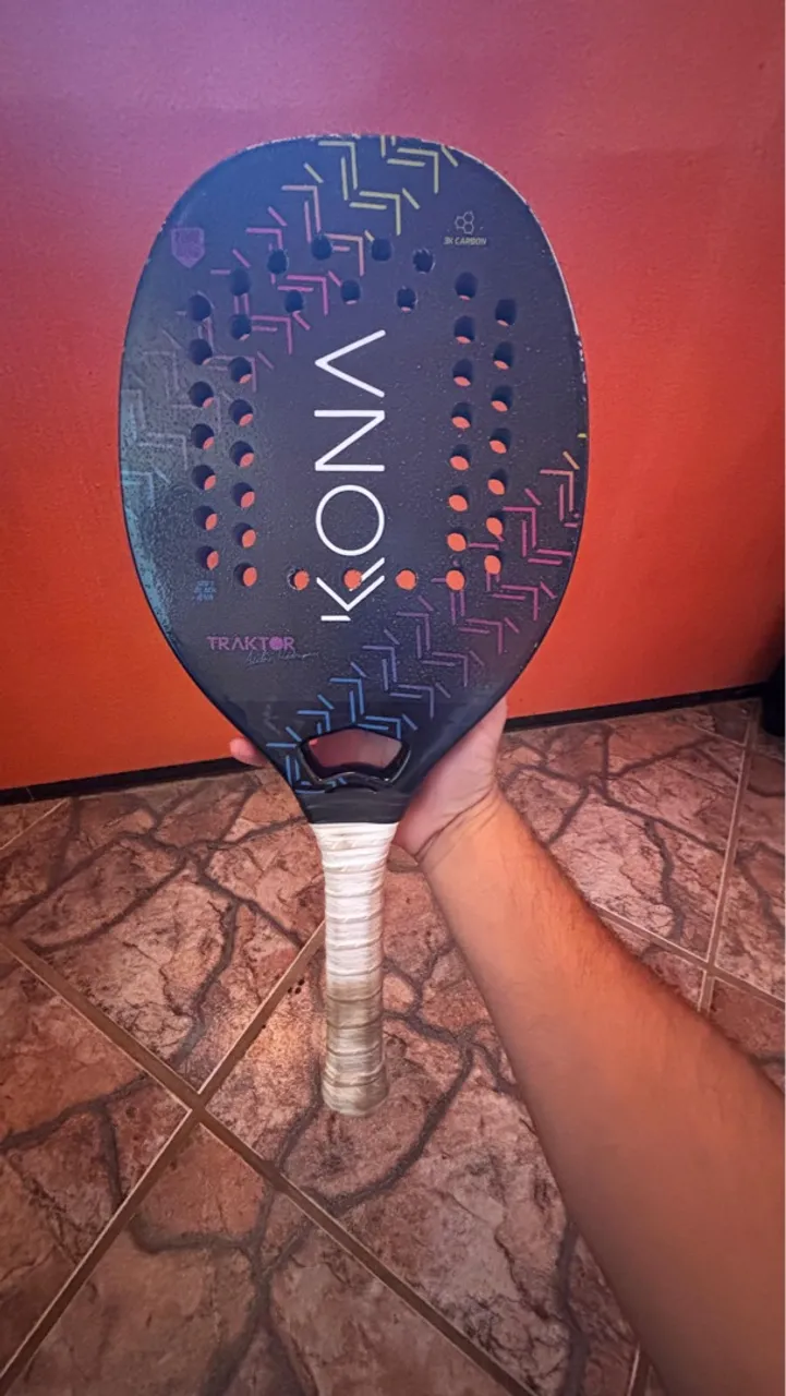 Raquete de Beach Tennis Kona Traktor 2023