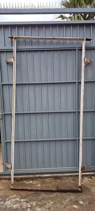 R$3500,00 //// RELIQUIA PORTA ANTIGA DE FERRO 2 FOLHAS COM BATENTE  - Foto 5