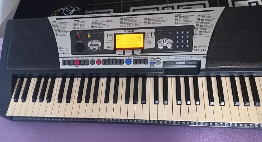 Teclado Yamara PSR-350
