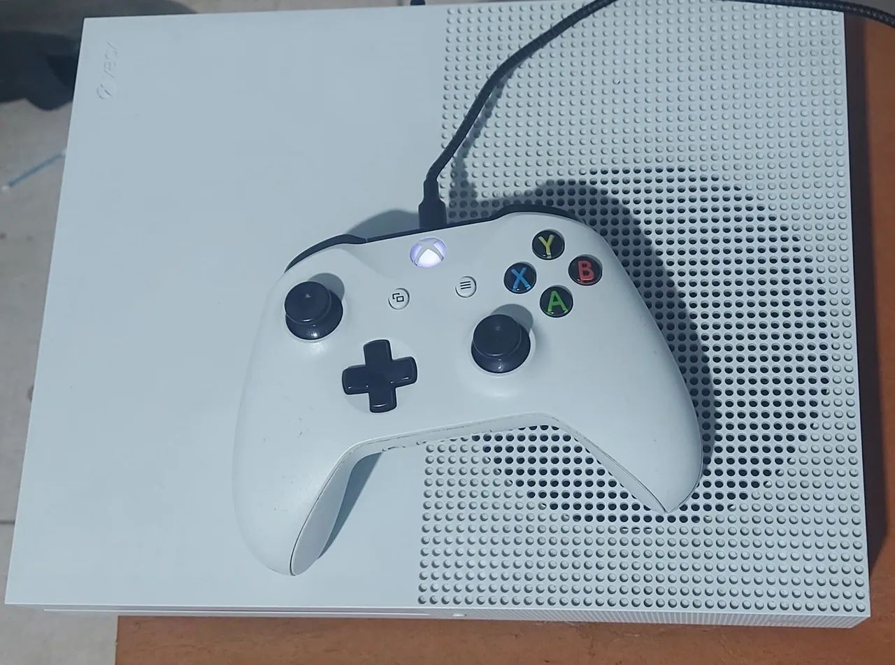 X-Box One S