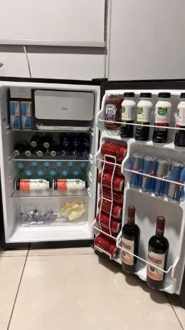 Frigobar Midea Preto 124L 