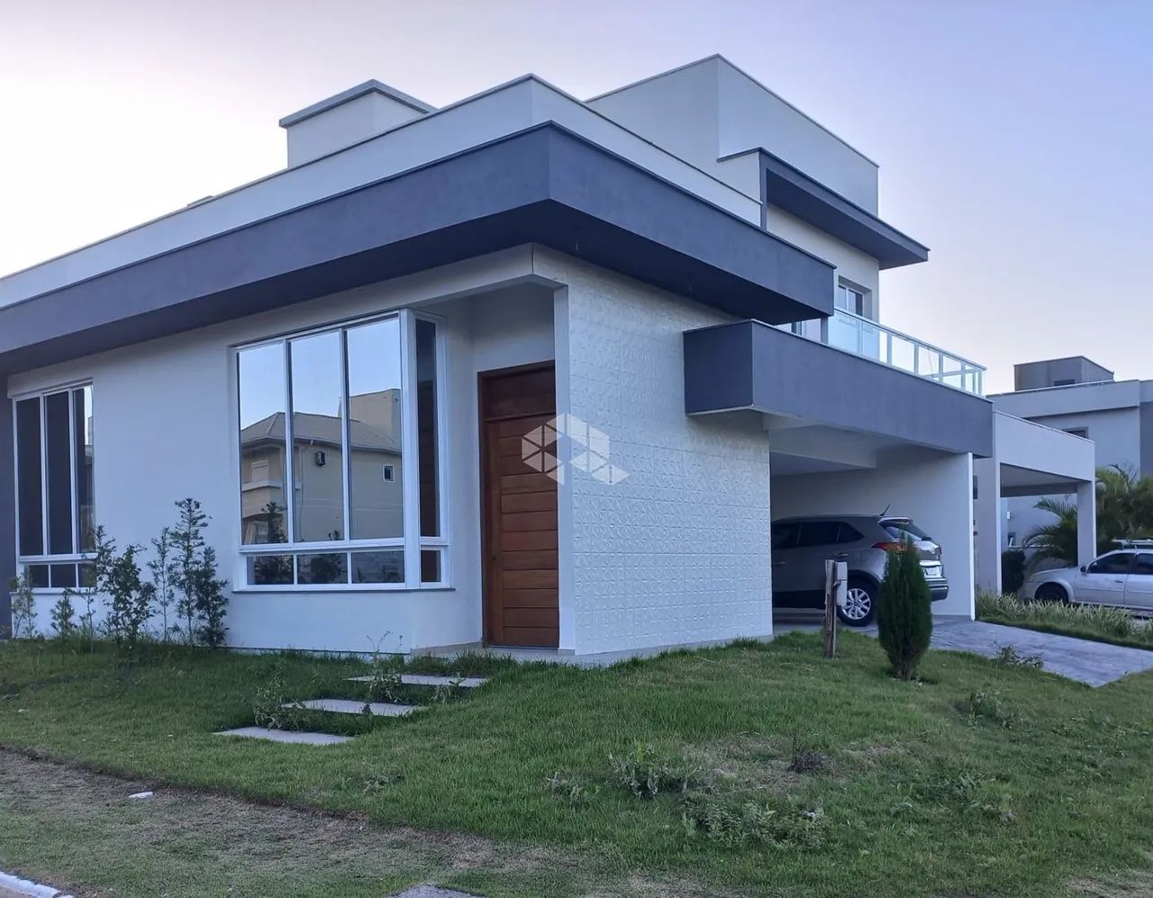 Casa com 3 dormitórios, 1 suíte e 2 demi suítes em condomínio Club. - Foto 4